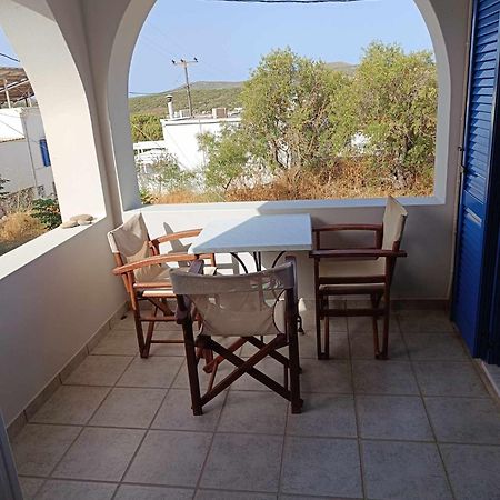 Athina Rooms Karvounades Kültér fotó
