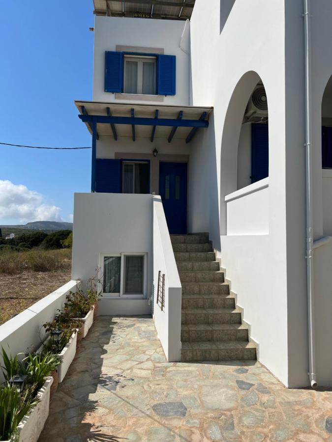 Athina Rooms Karvounades Kültér fotó