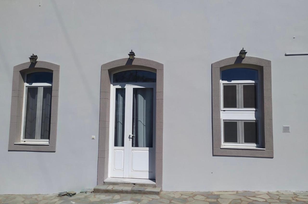 Athina Rooms Karvounades Kültér fotó