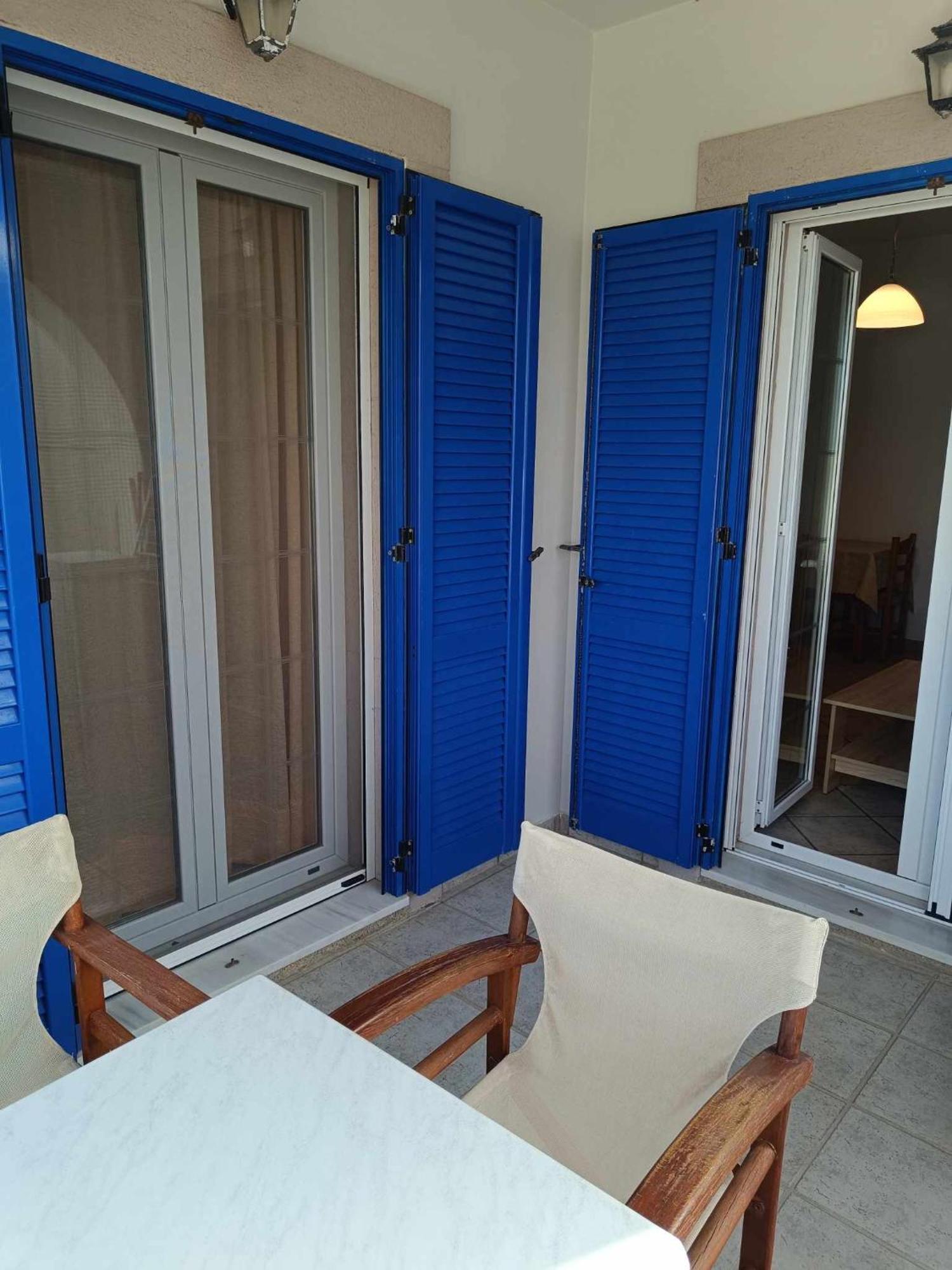 Athina Rooms Karvounades Kültér fotó